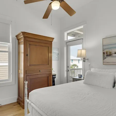 Palmetto Cottage